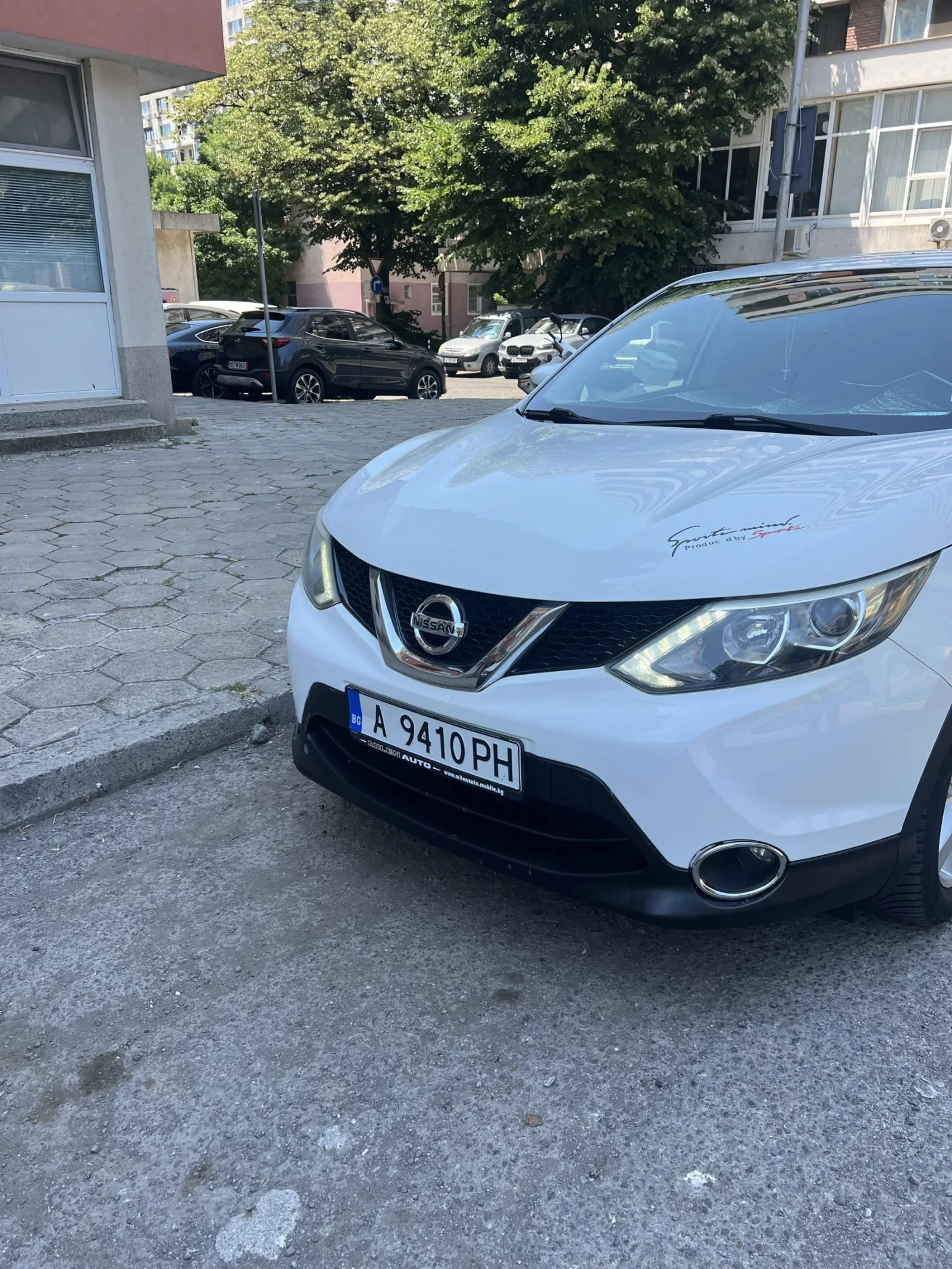 Nissan Qashqai, снимка 14 - Автомобили и джипове - 55120306