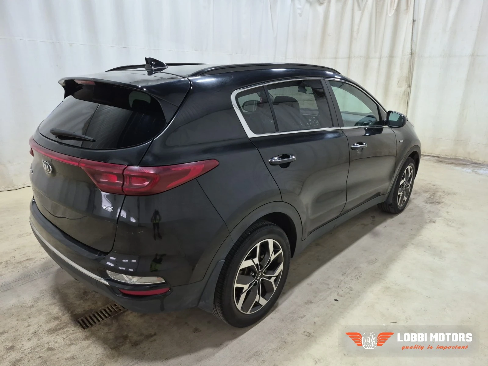 Kia Sportage, снимка 3 - Автомобили и джипове - 55928910