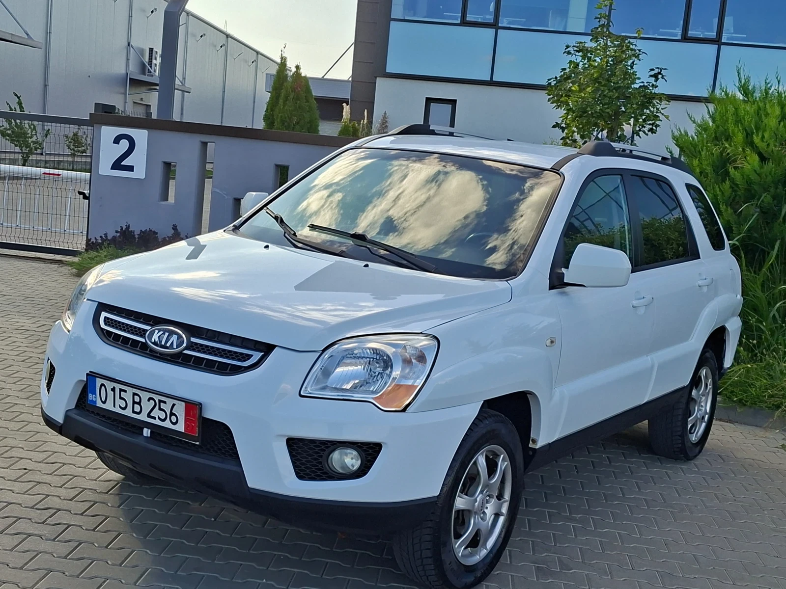Kia Sportage 2.0CRDI* (150кс)* 4х4* FACELIFT* * HOB BHOC* * , снимка 4 - Автомобили и джипове - 56059207