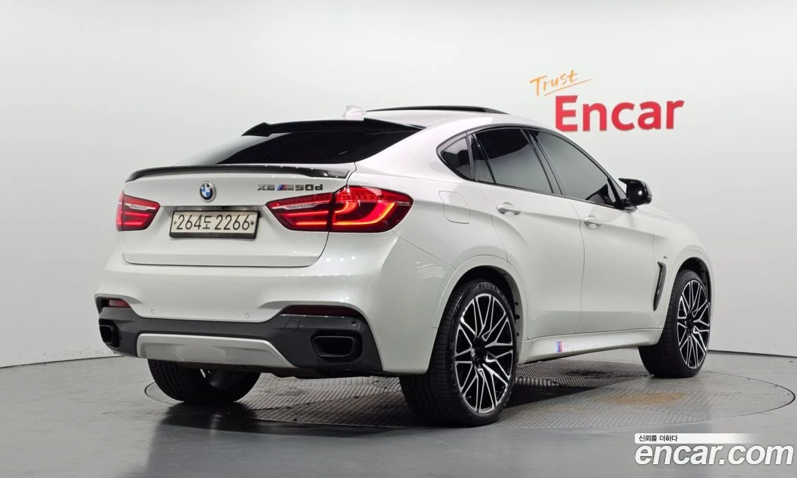 BMW X6 M50d, снимка 2 - Автомобили и джипове - 56157044