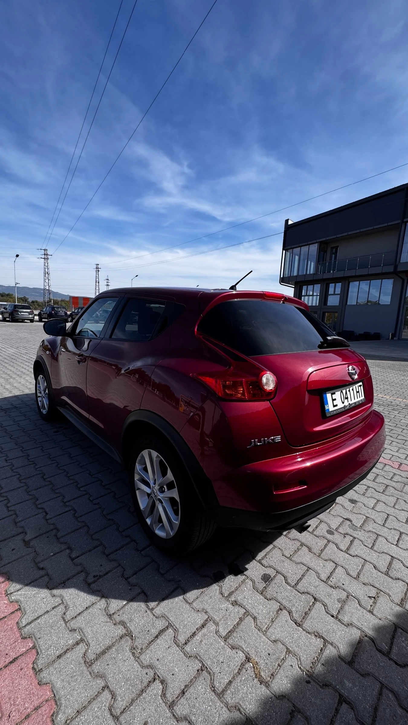 Nissan Juke 1.6 DIG-T 4x4 автоматик, снимка 6 - Автомобили и джипове - 56558412