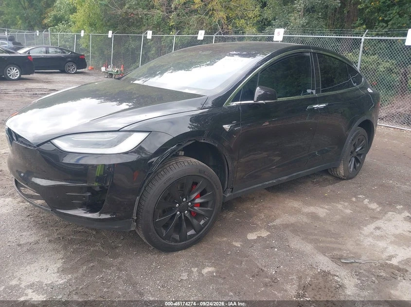 Tesla Model X 100D/75D/90D, снимка 2 - Автомобили и джипове - 56525931