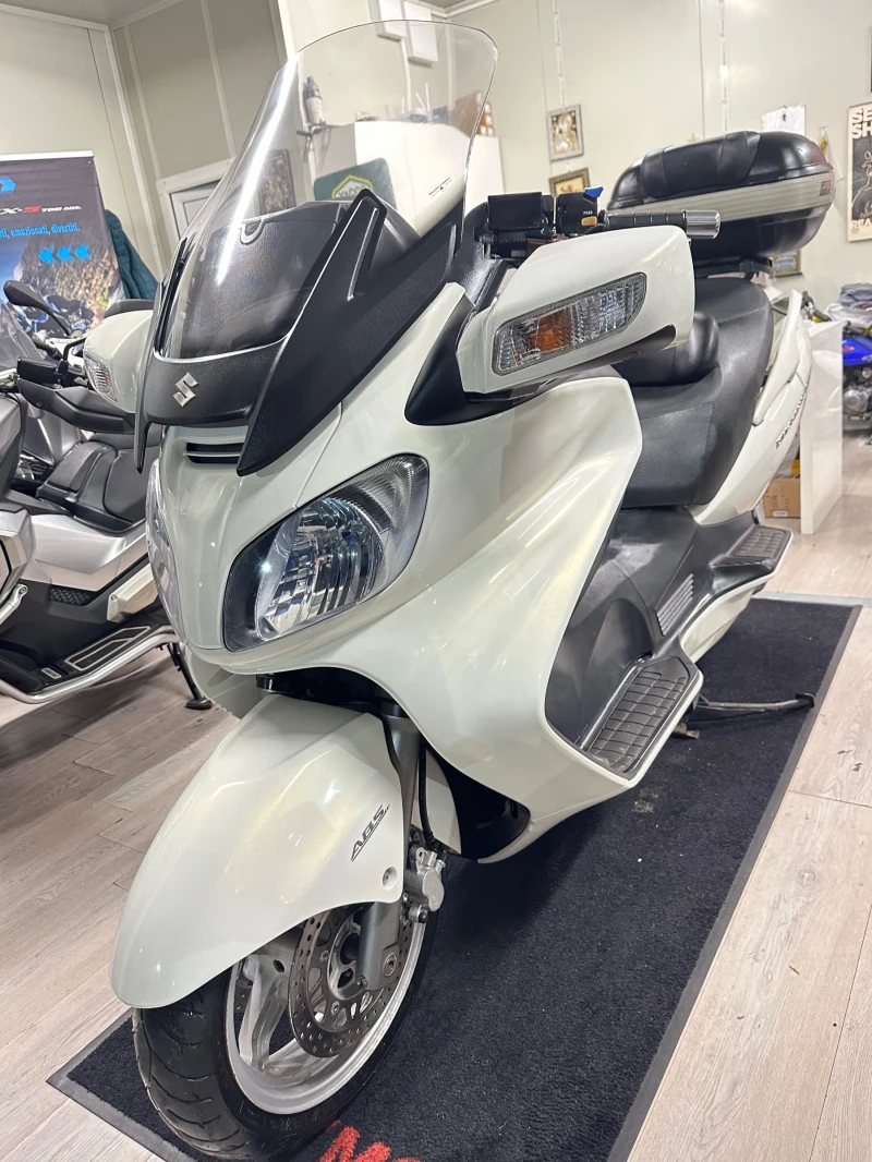 Suzuki Burgman Executive ABS 2010г., снимка 12 - Мотоциклети и мототехника - 53023913