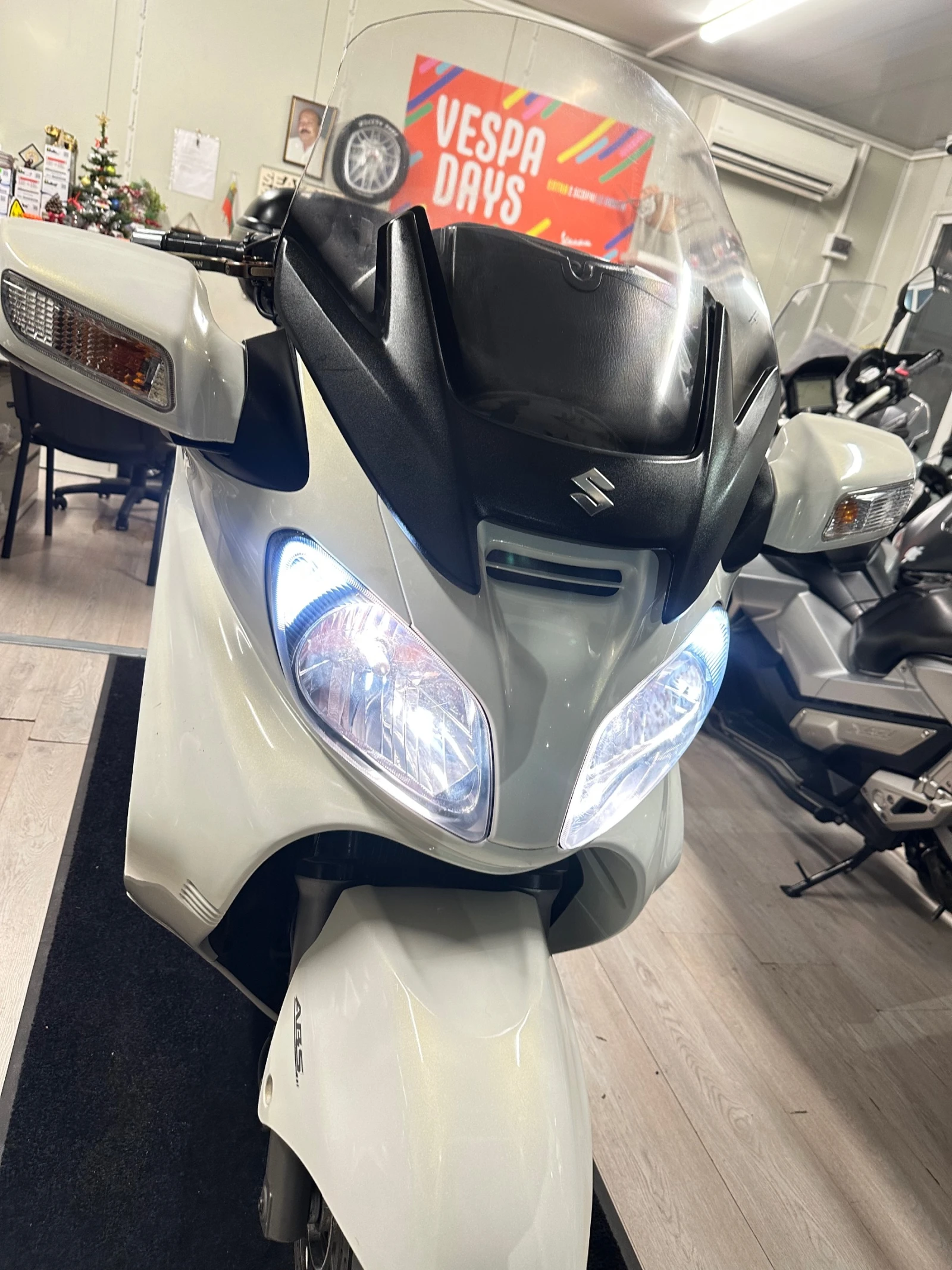 Suzuki Burgman Executive ABS 2010г., снимка 1