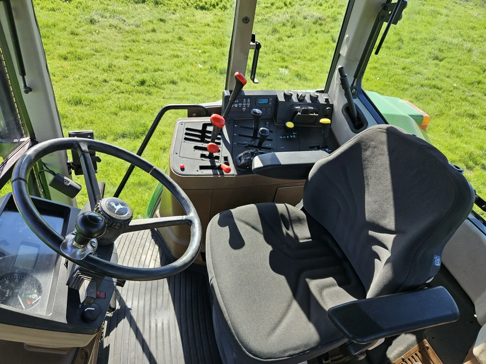 Трактор John Deere 6506, снимка 8 - Селскостопанска техника - 54337222