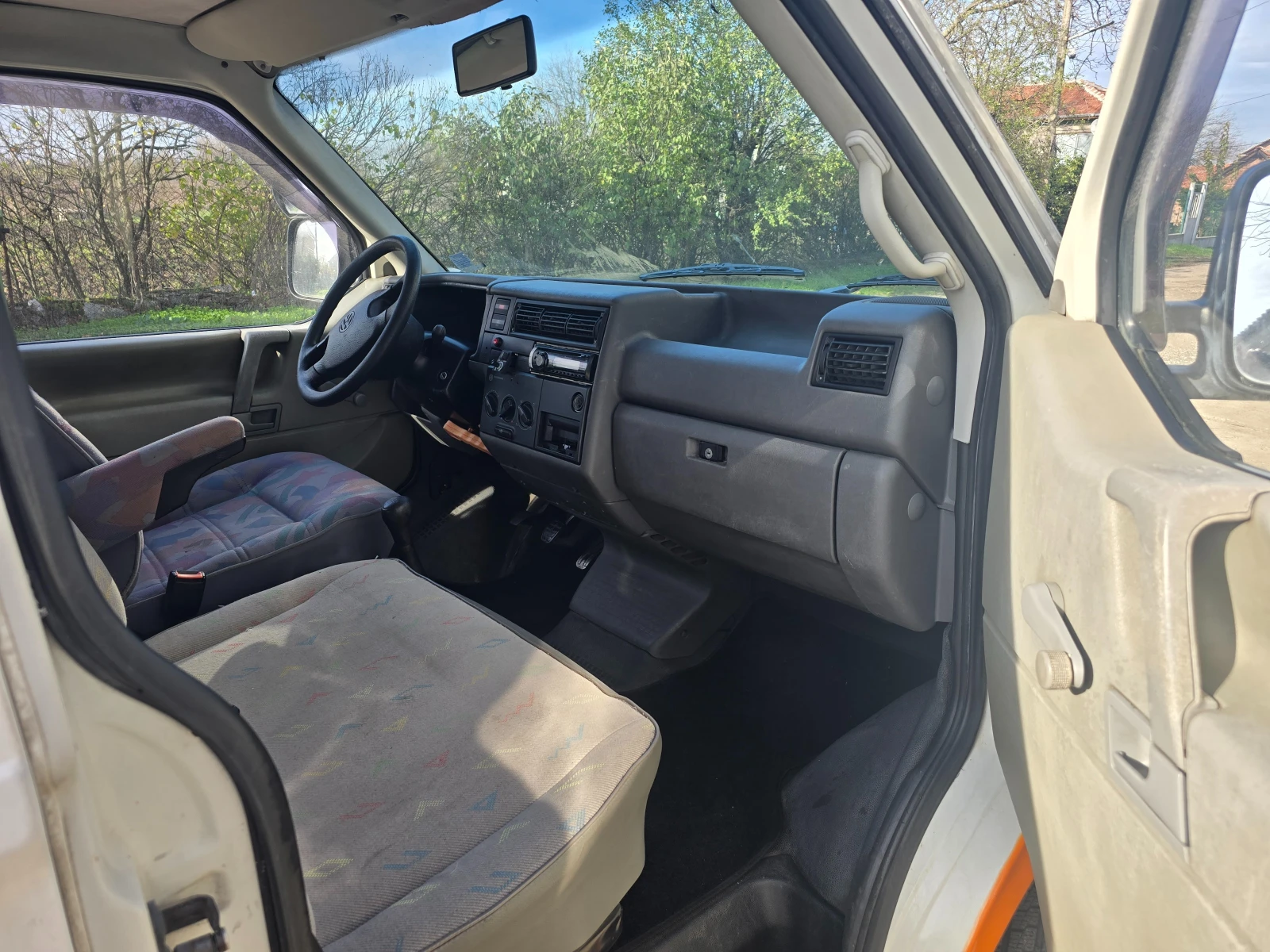 Кемпер VW Т4, снимка 4 - Каравани и кемпери - 53930023