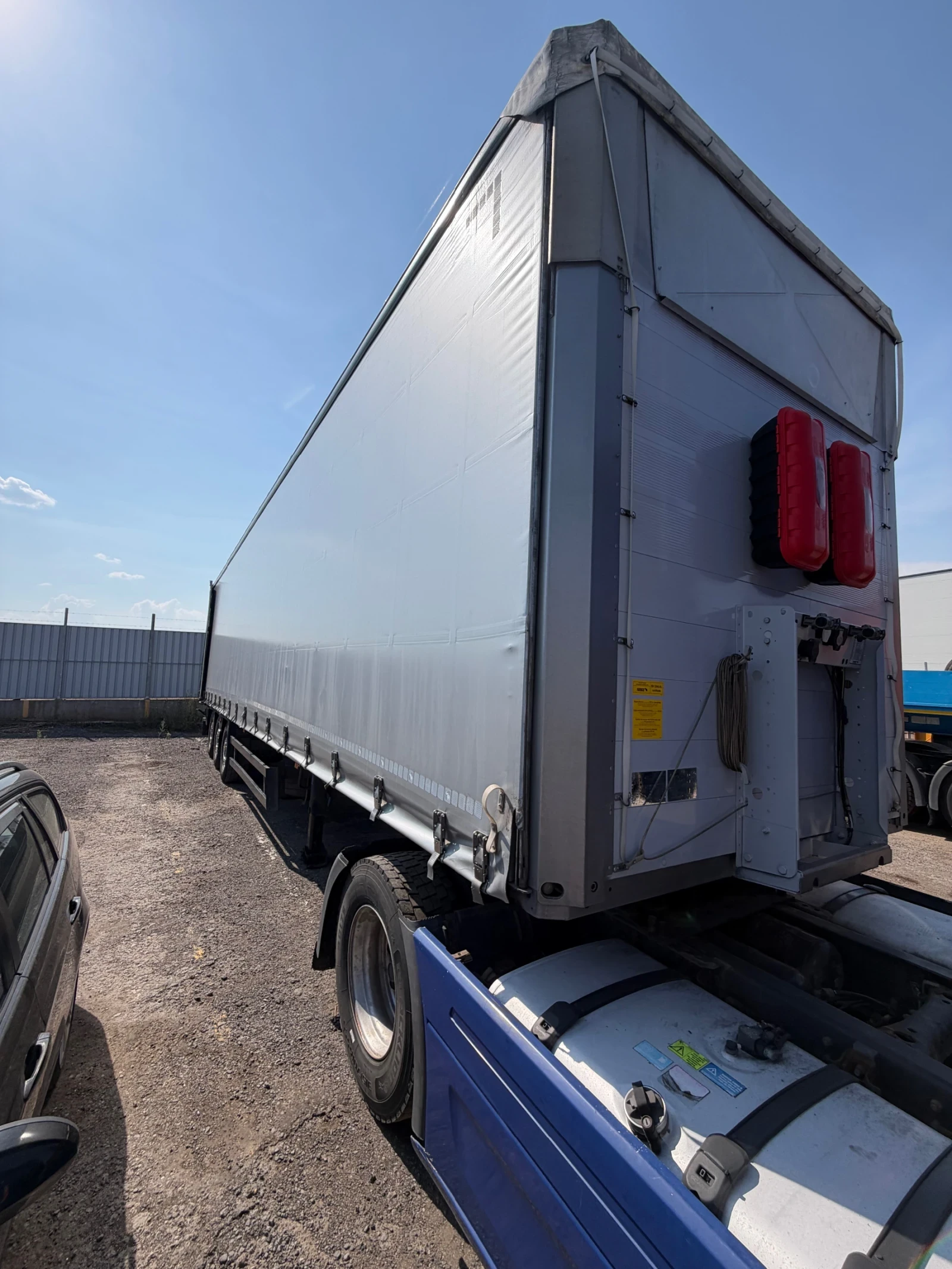 Полуремарке Schmitz SCB S3T