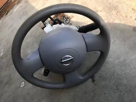 Части за Нисан Микра, снимка 1