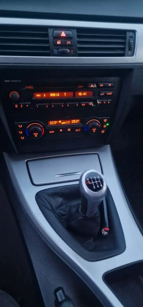 BMW 320, снимка 8