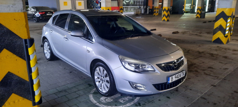 Opel Astra, снимка 17 - Автомобили и джипове - 45011433