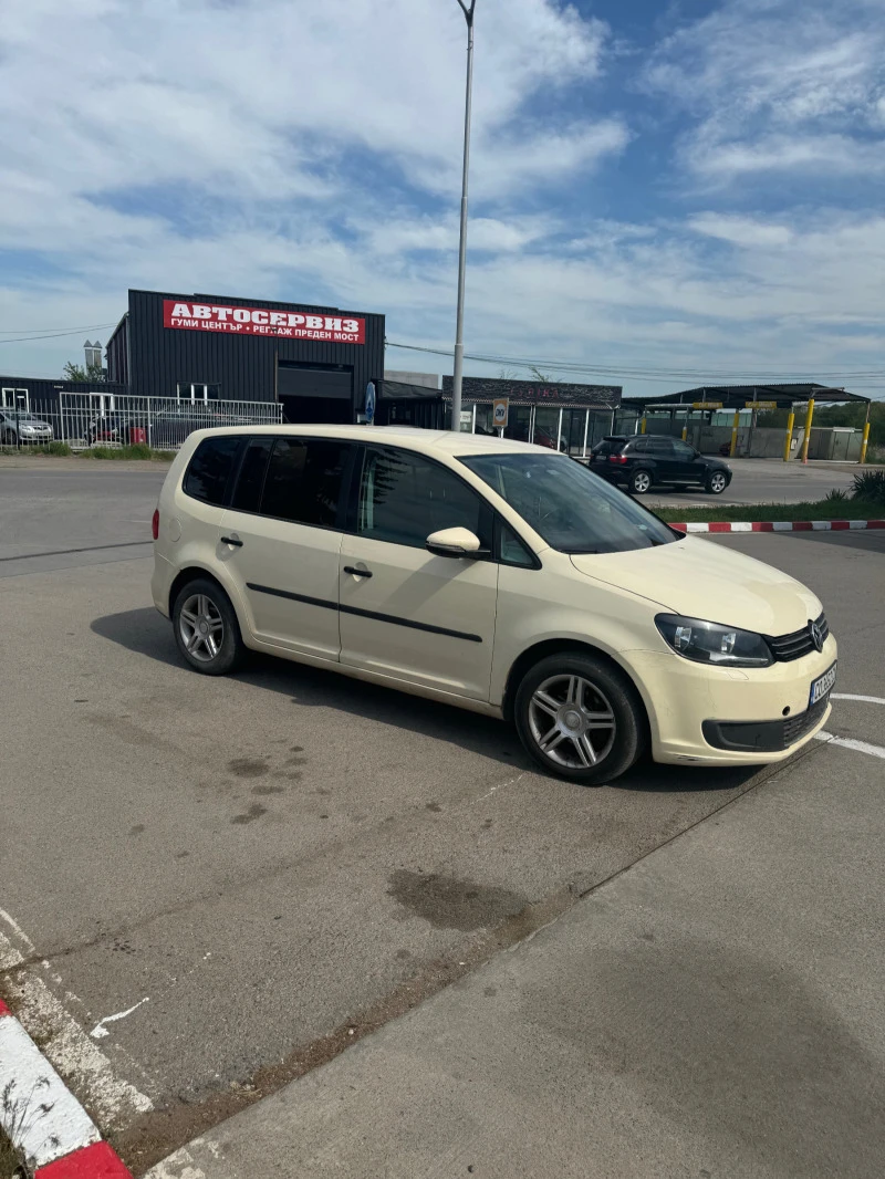 VW Touran 1.6, снимка 1 - Автомобили и джипове - 48047207