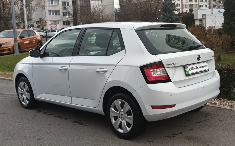 Skoda Fabia 1.0 MPI LPG, снимка 4 - Автомобили и джипове - 48641294