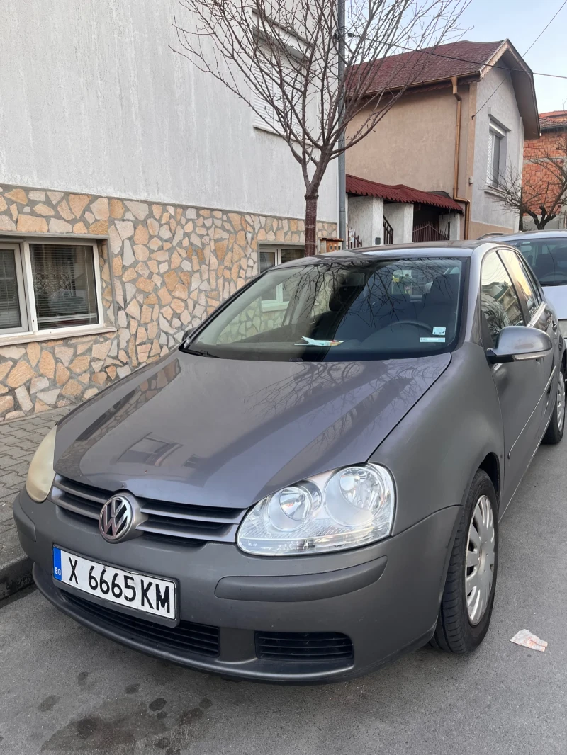 VW Golf, снимка 1 - Автомобили и джипове - 49105591