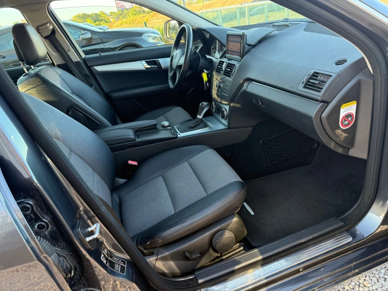Mercedes-Benz C 220 2.2CDi, АВАНГАРД, АВТОМАТИК, OM646, снимка 11 - Автомобили и джипове - 51771795