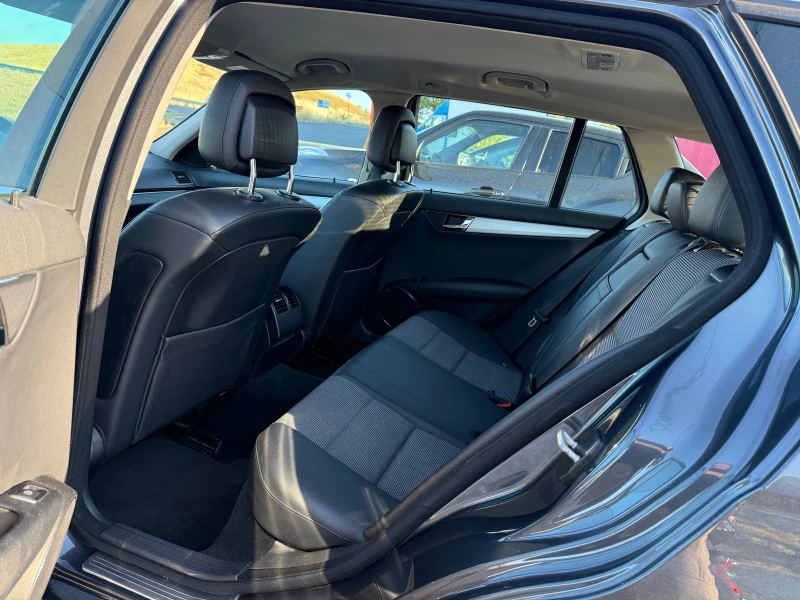 Mercedes-Benz C 220 2.2CDi, АВАНГАРД, АВТОМАТИК, OM646, снимка 13 - Автомобили и джипове - 51771795