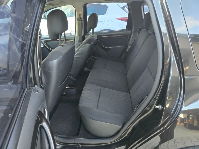 Dacia Duster 1.6 Бензин-Газ, само 110000км.!, снимка 13 - Автомобили и джипове - 52016978