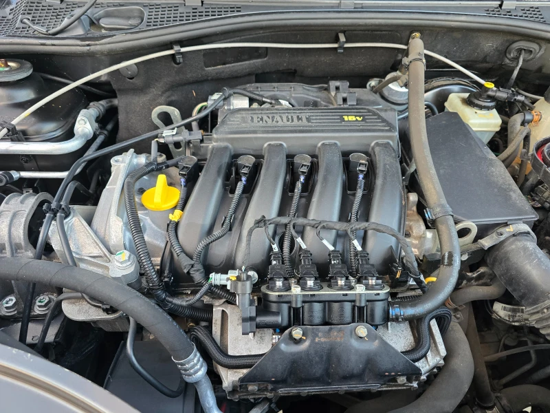 Dacia Duster 1.6 Бензин-Газ, само 110000км.!, снимка 16 - Автомобили и джипове - 52016978