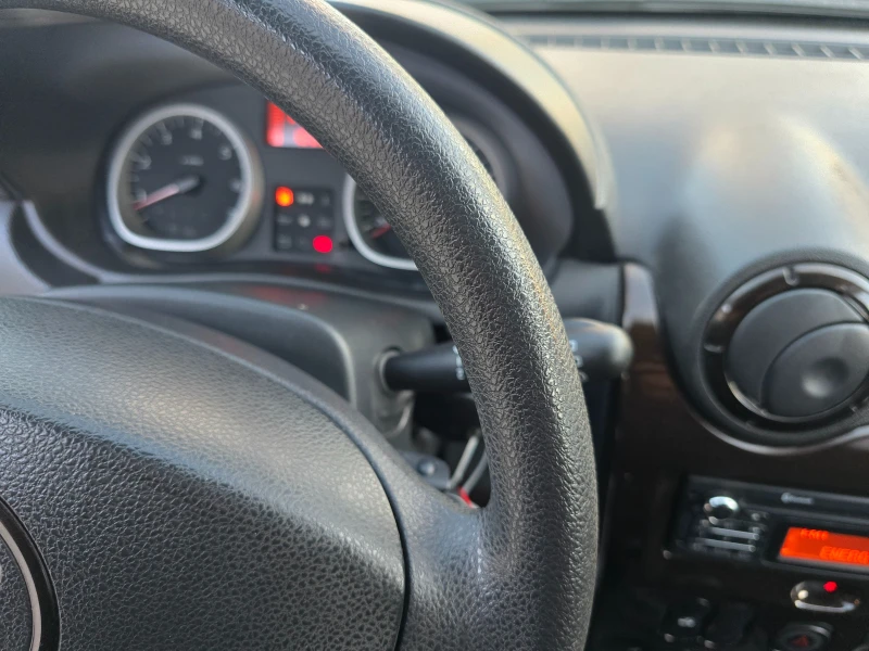 Dacia Duster 1.6 Бензин-Газ, само 110000км.!, снимка 10 - Автомобили и джипове - 52016978