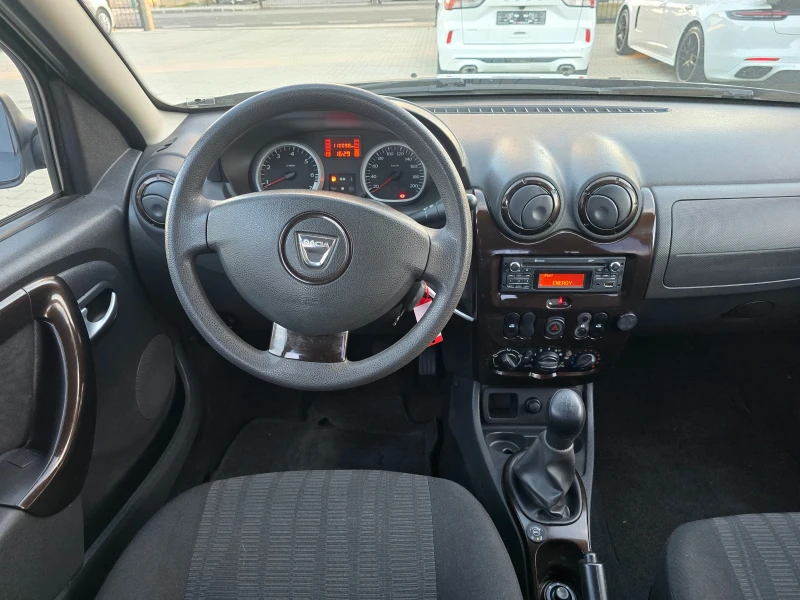 Dacia Duster 1.6 Бензин-Газ, само 110000км.!, снимка 8 - Автомобили и джипове - 52016978