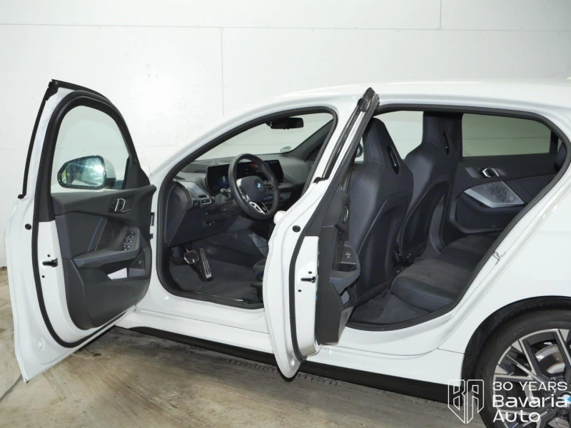 BMW 120 i M Sport Paket Steptronic, снимка 5 - Автомобили и джипове - 52669285