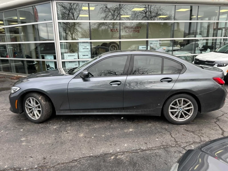 BMW 330 * 330i xDrive * CARFAX * ЦЕНА ДО БГ, снимка 2 - Автомобили и джипове - 53180038