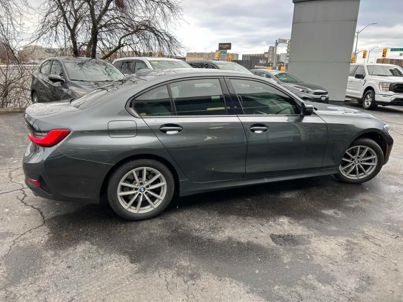 BMW 330 * 330i xDrive * CARFAX * ЦЕНА ДО БГ, снимка 3 - Автомобили и джипове - 53180038