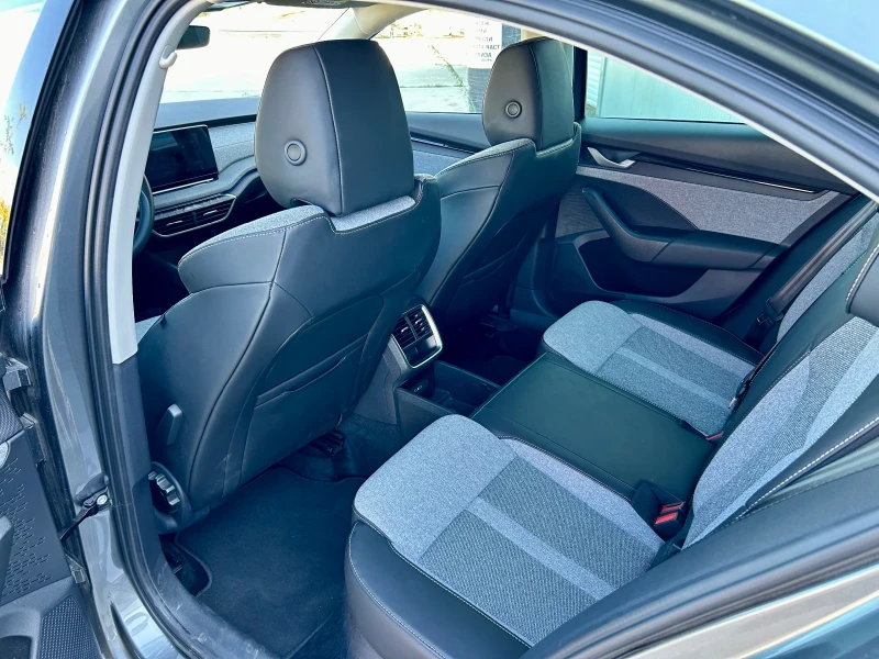 Skoda Octavia, снимка 9 - Автомобили и джипове - 53418620