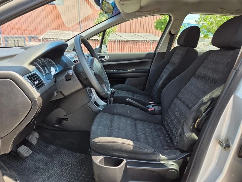 Peugeot 307 1.6 газ бензин безупречно състояние  - изображение 8