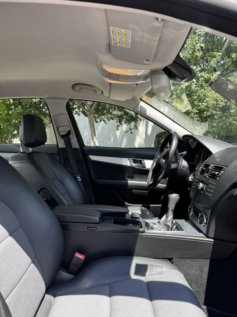 Mercedes-Benz C 220, снимка 7 - Автомобили и джипове - 54987308