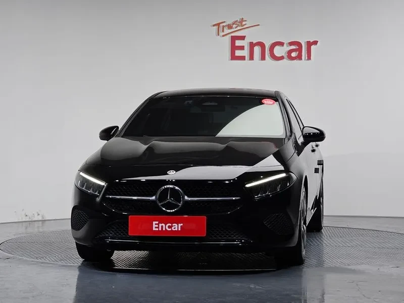 Mercedes-Benz A 220 Sedan, снимка 5 - Автомобили и джипове - 56084190