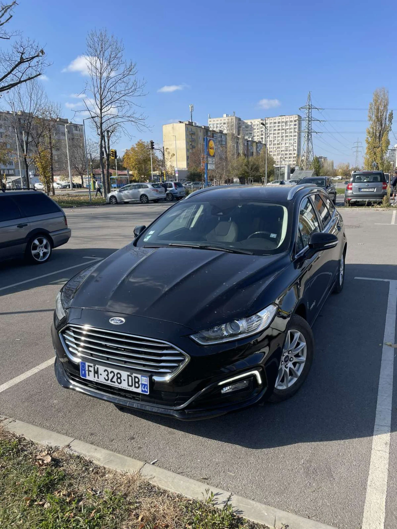 Ford Mondeo Hybrid - изображение 2