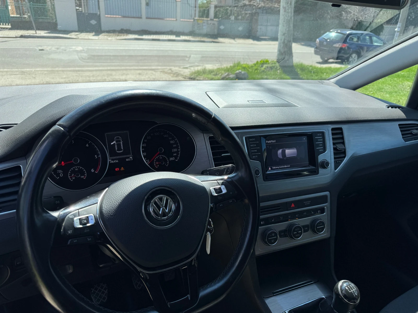 VW Sportsvan 1.6 DIESEL AUSTRIA - изображение 9
