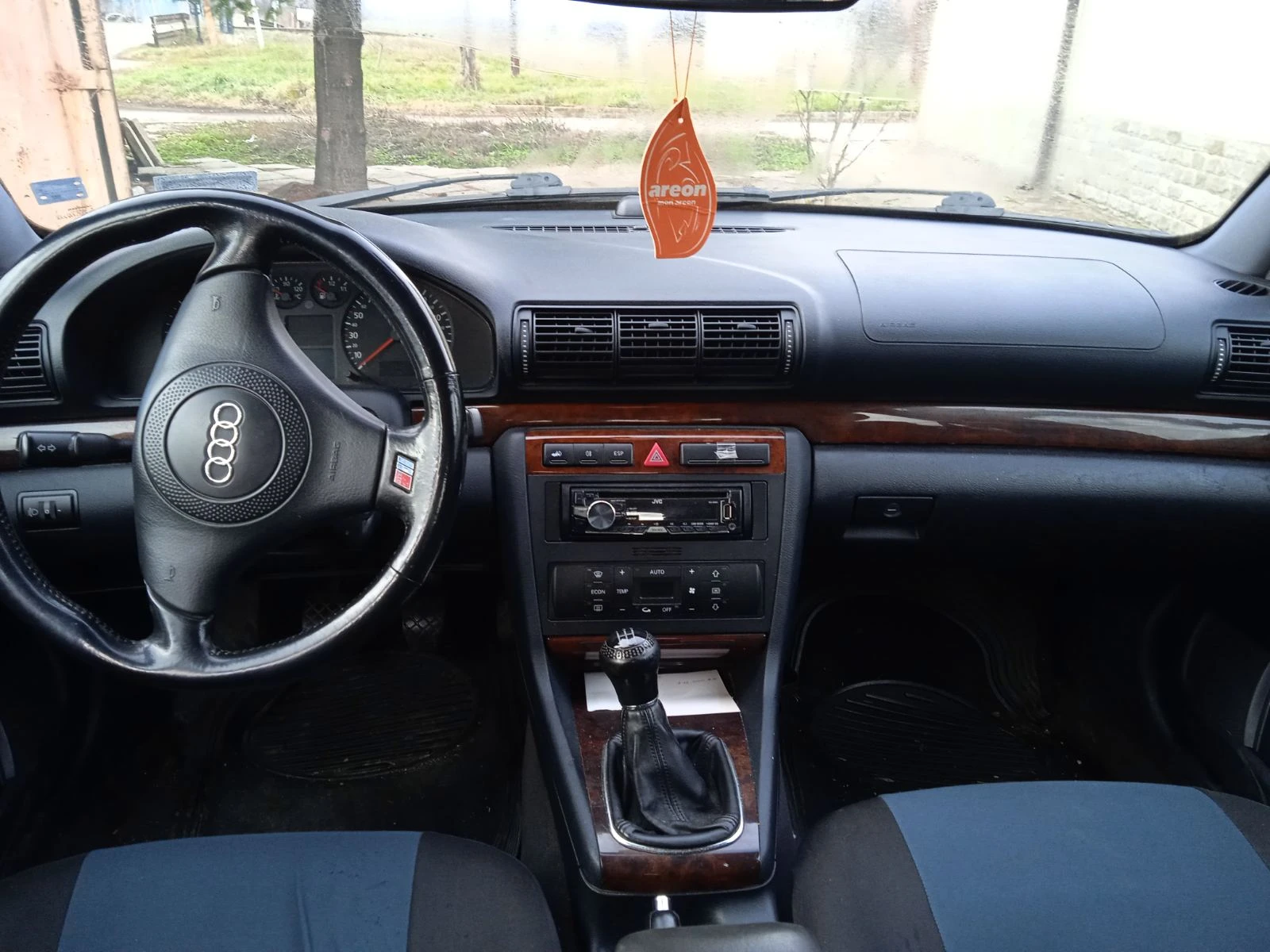Audi A4 1.9 TDI - изображение 7
