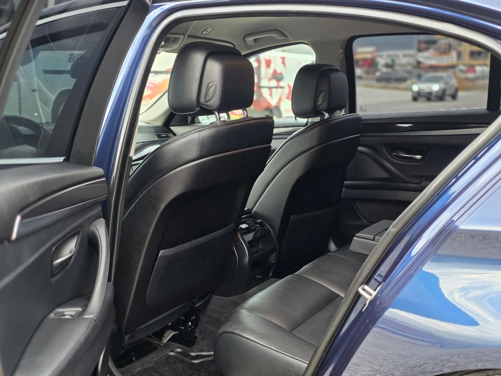 BMW 530 3.0D xDrive 258 k.c. Топ Състояние - изображение 10