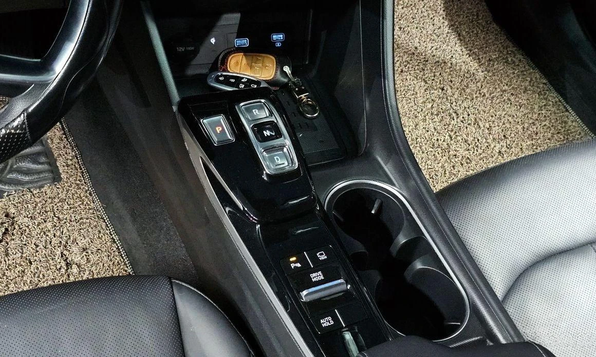 Hyundai Sonata 2.0 LPG Modern * НАЙ-ДОБРА ЦЕНА В БЪЛГАРИЯ*  - изображение 9