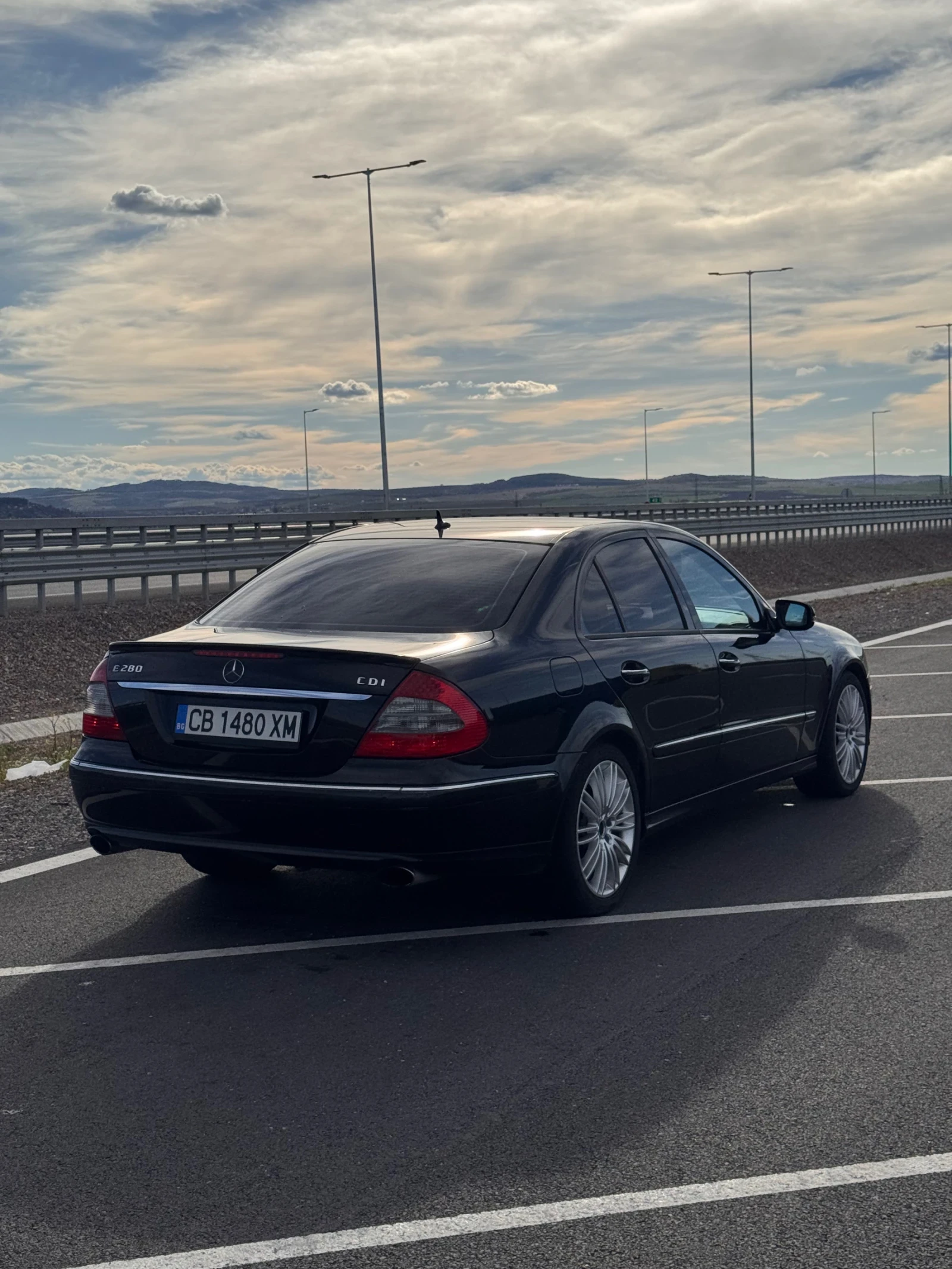 Mercedes-Benz E 320 V6 Face, снимка 4 - Автомобили и джипове - 54113621