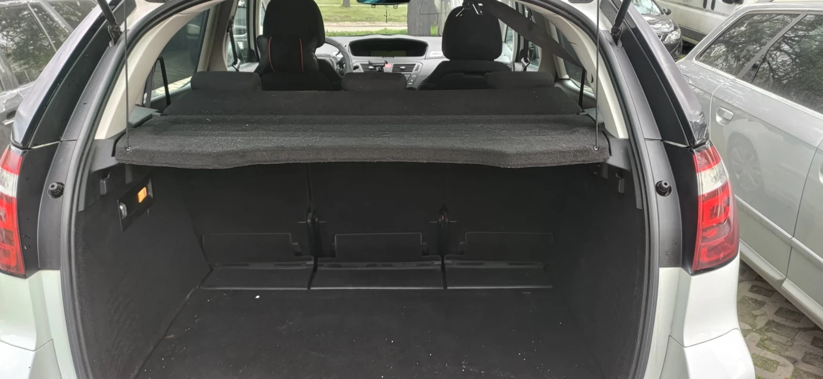Citroen C4 Picasso UD, снимка 7 - Автомобили и джипове - 55157200