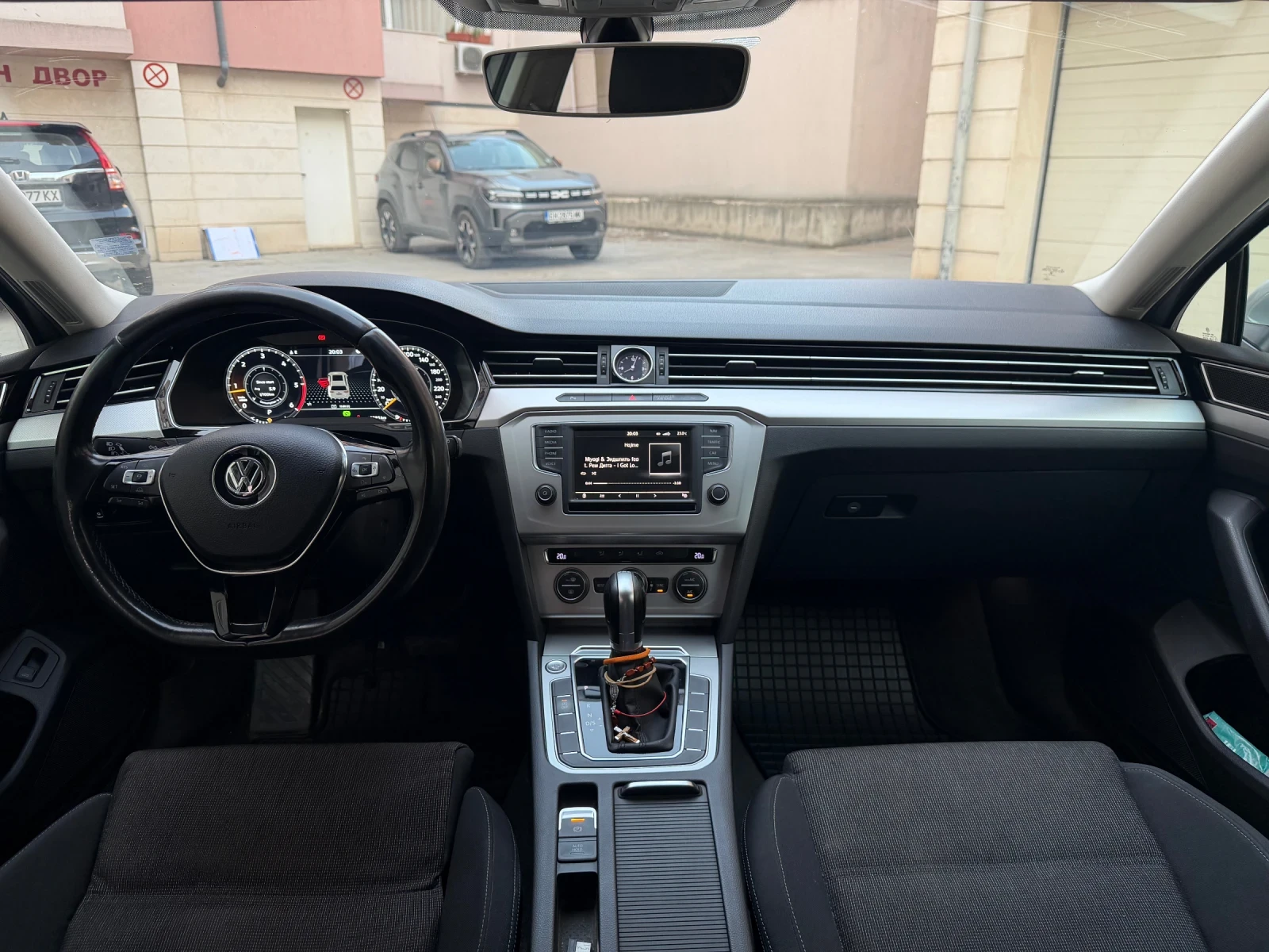 VW Passat 2.0 TDI DSG, снимка 6 - Автомобили и джипове - 55339919