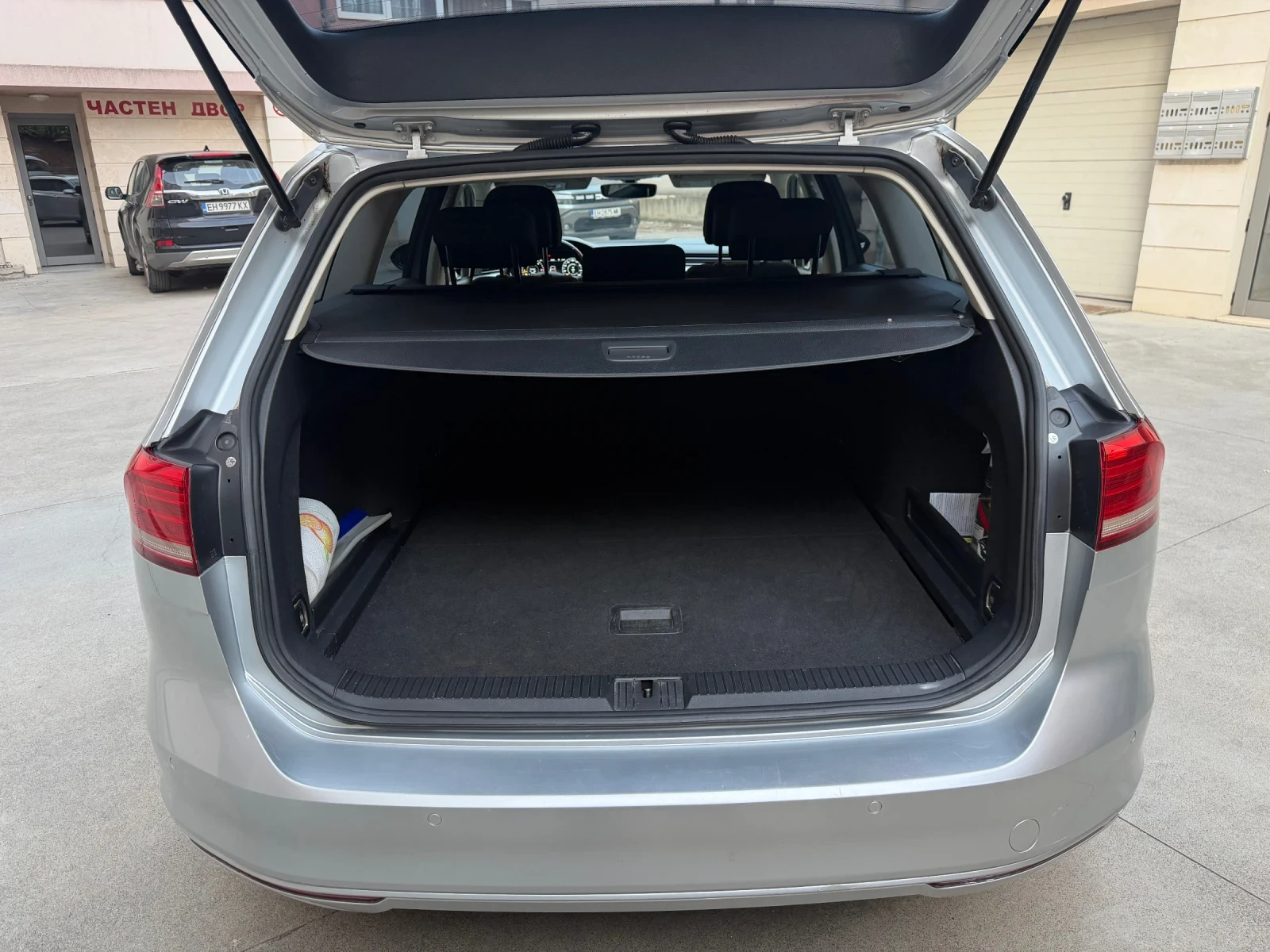 VW Passat 2.0 TDI DSG, снимка 12 - Автомобили и джипове - 55339919