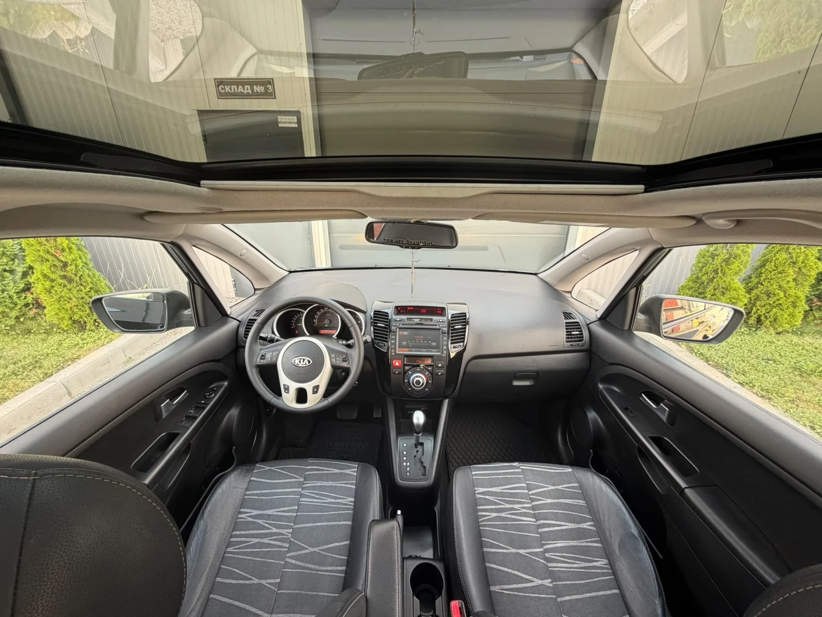 Kia Venga 1.6i.avtomat navi koja Panorama швейцария , снимка 11 - Автомобили и джипове - 55364219