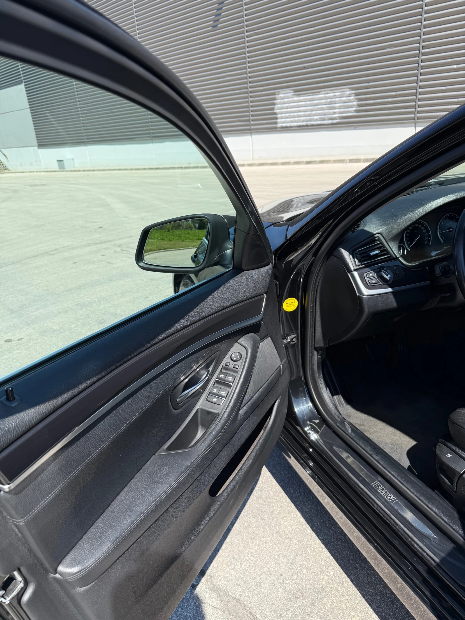 BMW 520, снимка 8 - Автомобили и джипове - 55538146