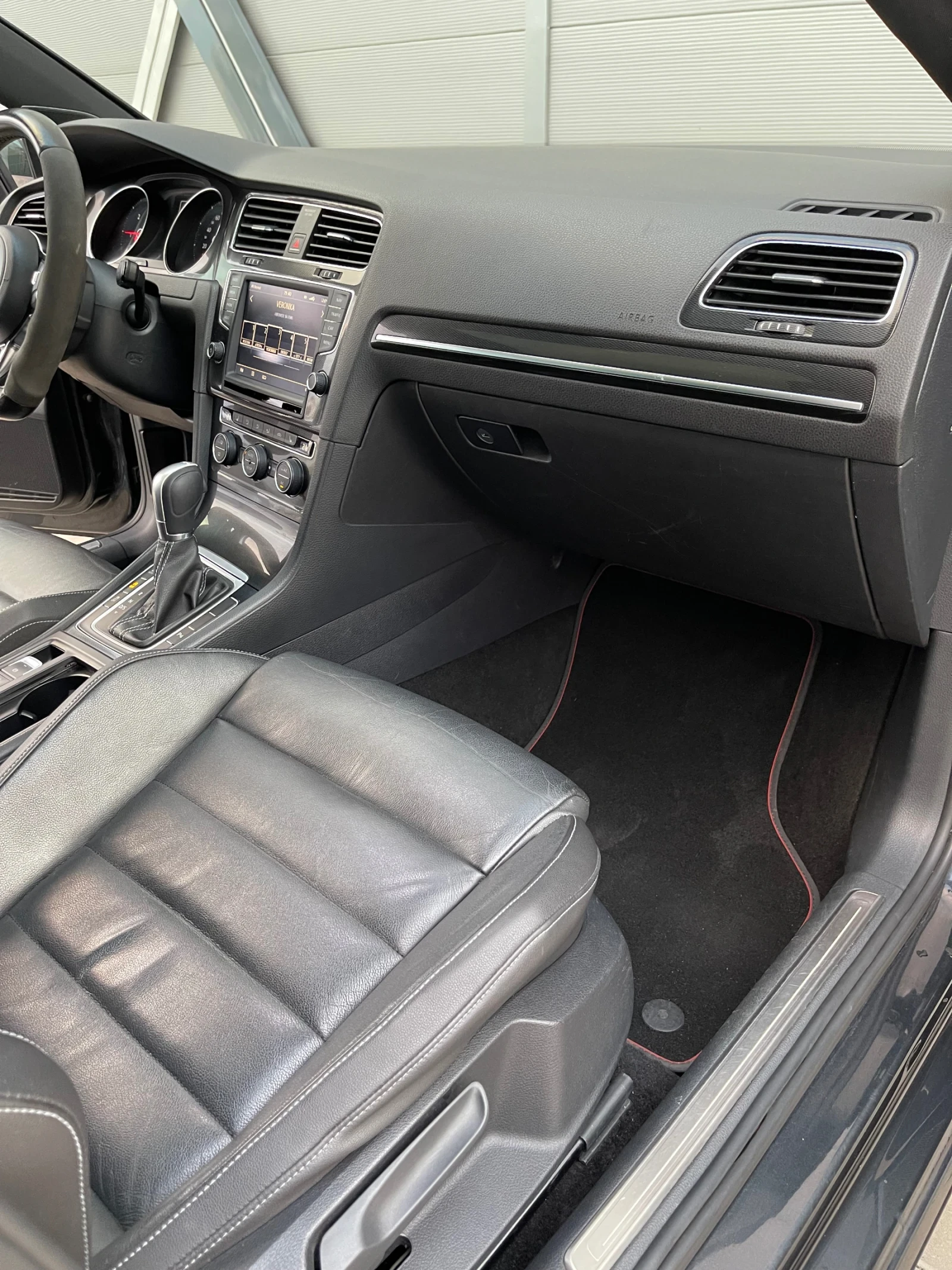 VW Golf 2.0 GTD / 184к.с/ Distronic , снимка 11 - Автомобили и джипове - 55827384