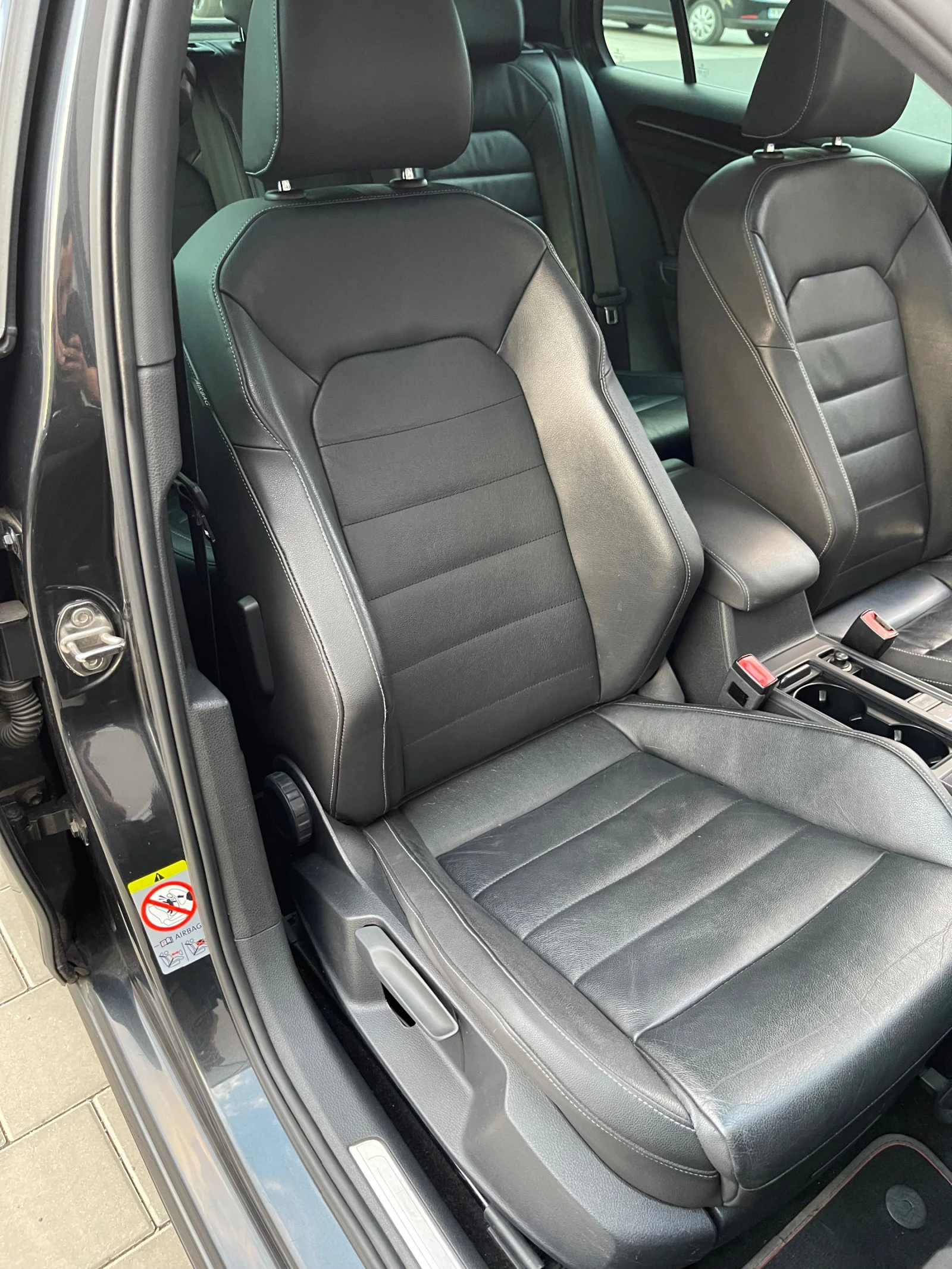 VW Golf 2.0 GTD / 184к.с/ Distronic , снимка 10 - Автомобили и джипове - 55827384