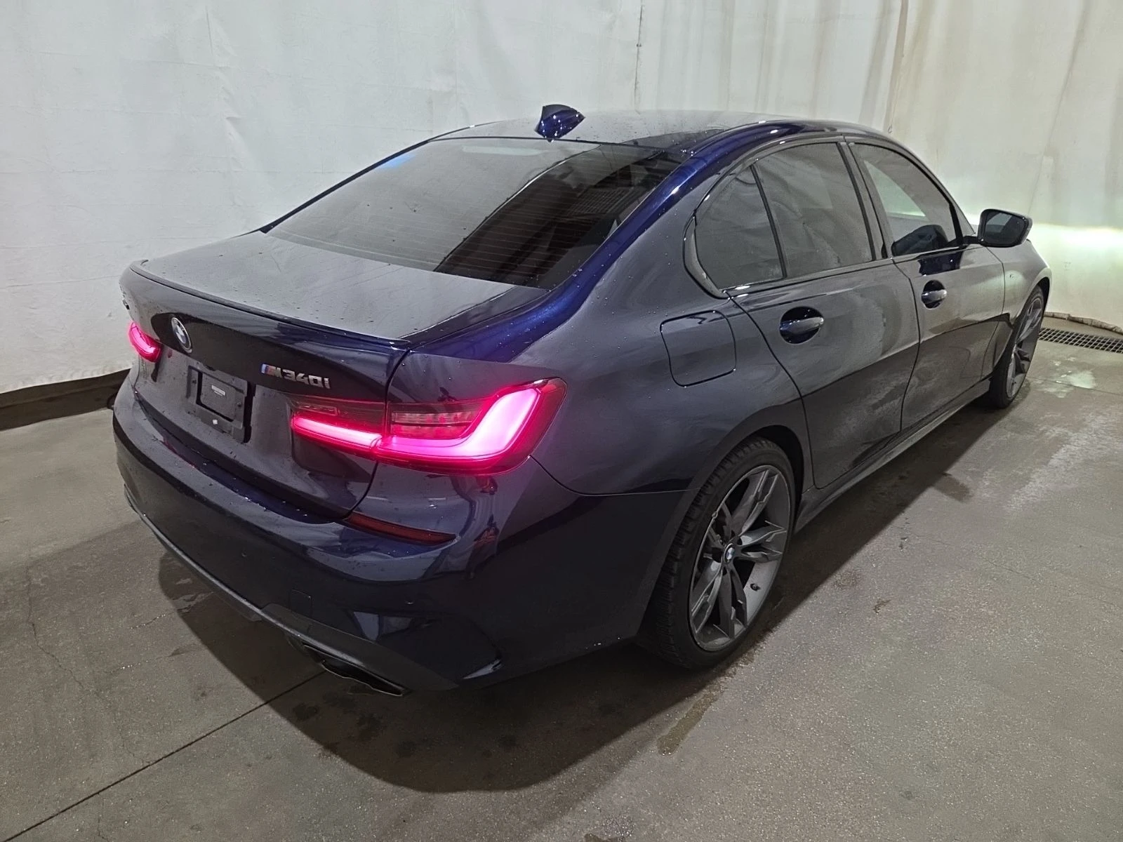 BMW 340 M-Pack* HUD* Harman/Kardon* Ambient* Подгрев* Пано, снимка 4 - Автомобили и джипове - 56203591