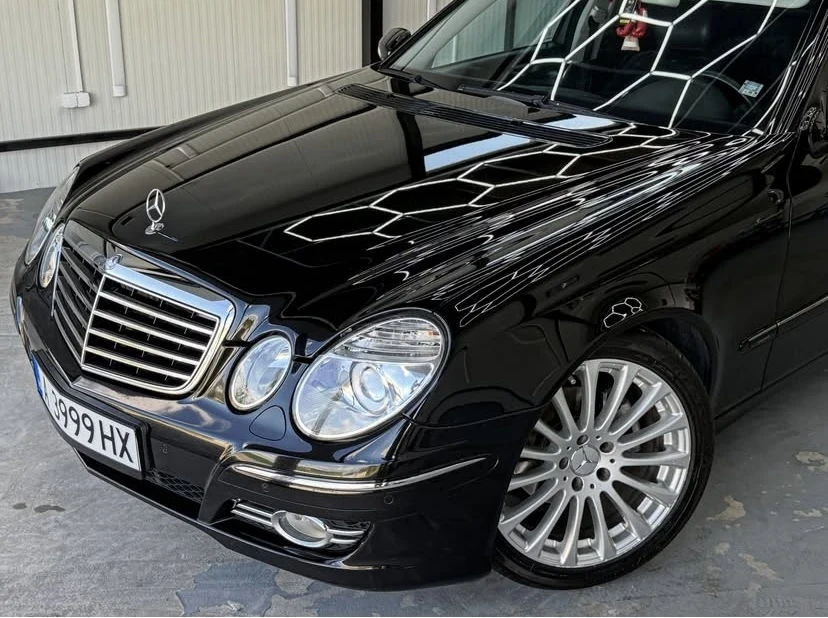 Mercedes-Benz E 320, снимка 2 - Автомобили и джипове - 56635019