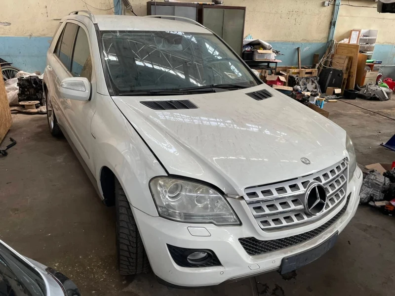 Mercedes-Benz ML 350 350cdi bluetec, снимка 2 - Автомобили и джипове - 47079764