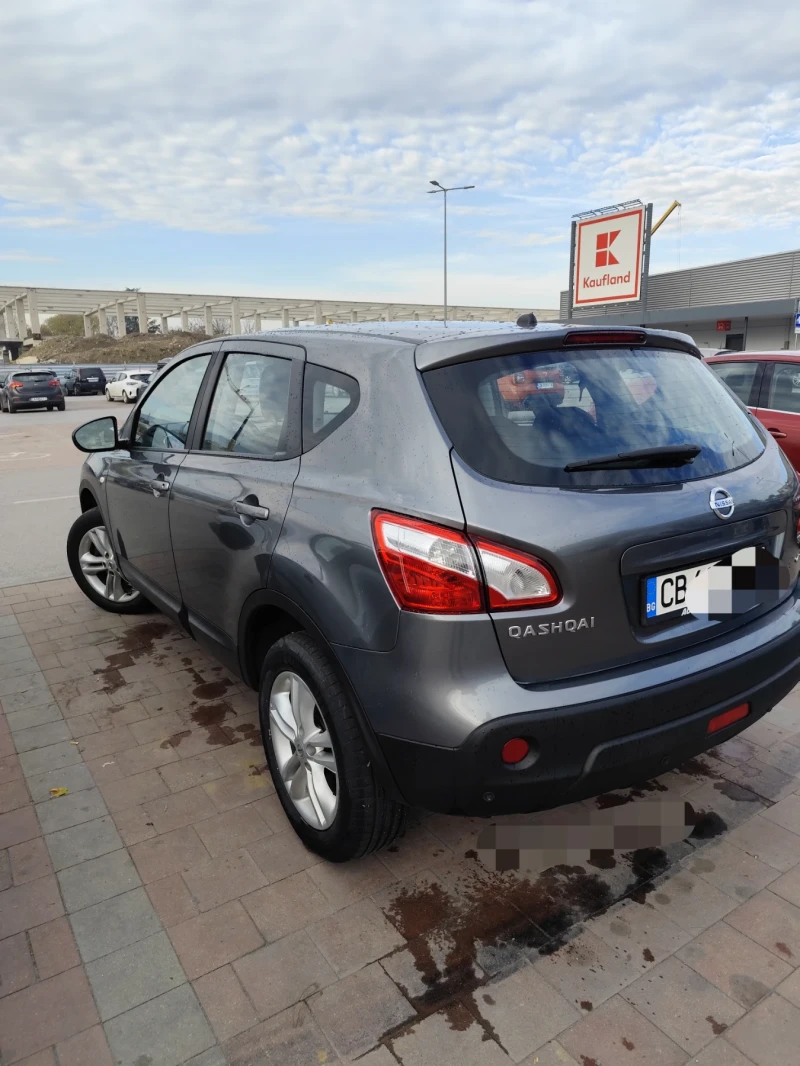 Nissan Qashqai, снимка 4 - Автомобили и джипове - 52629151