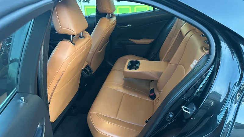 Lexus UX 250h Executive Plus Гаранция, снимка 9 - Автомобили и джипове - 52861358