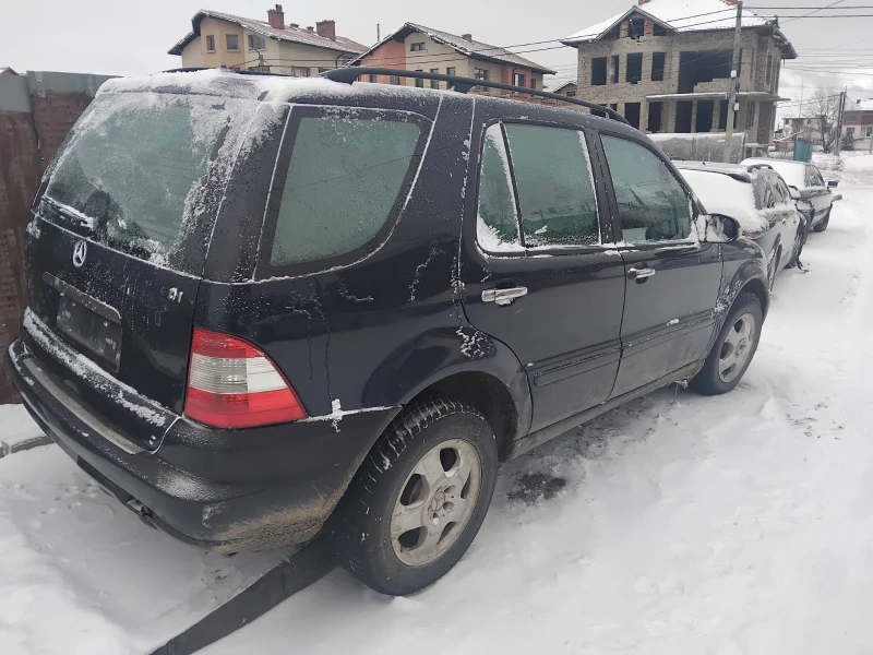 Mercedes-Benz ML 270, снимка 3 - Автомобили и джипове - 53323914