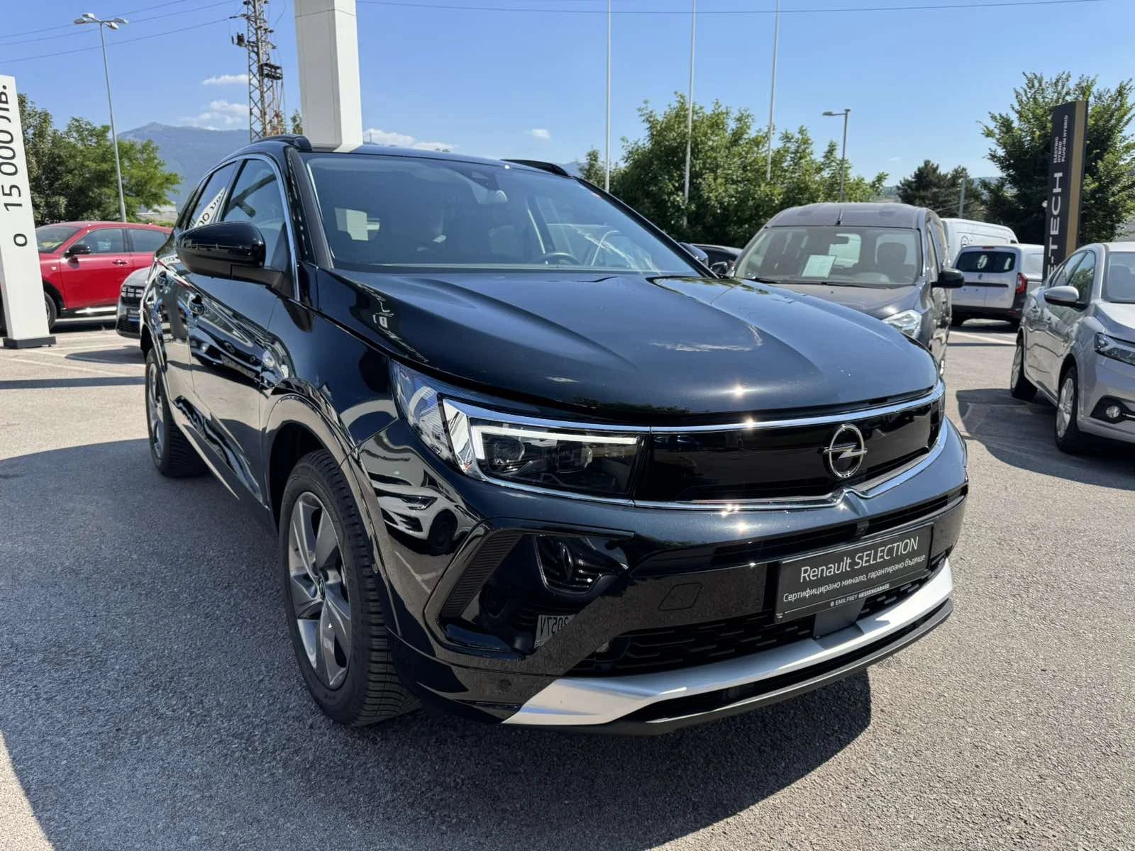 Opel Grandland X 1.2 Turbo - изображение 8